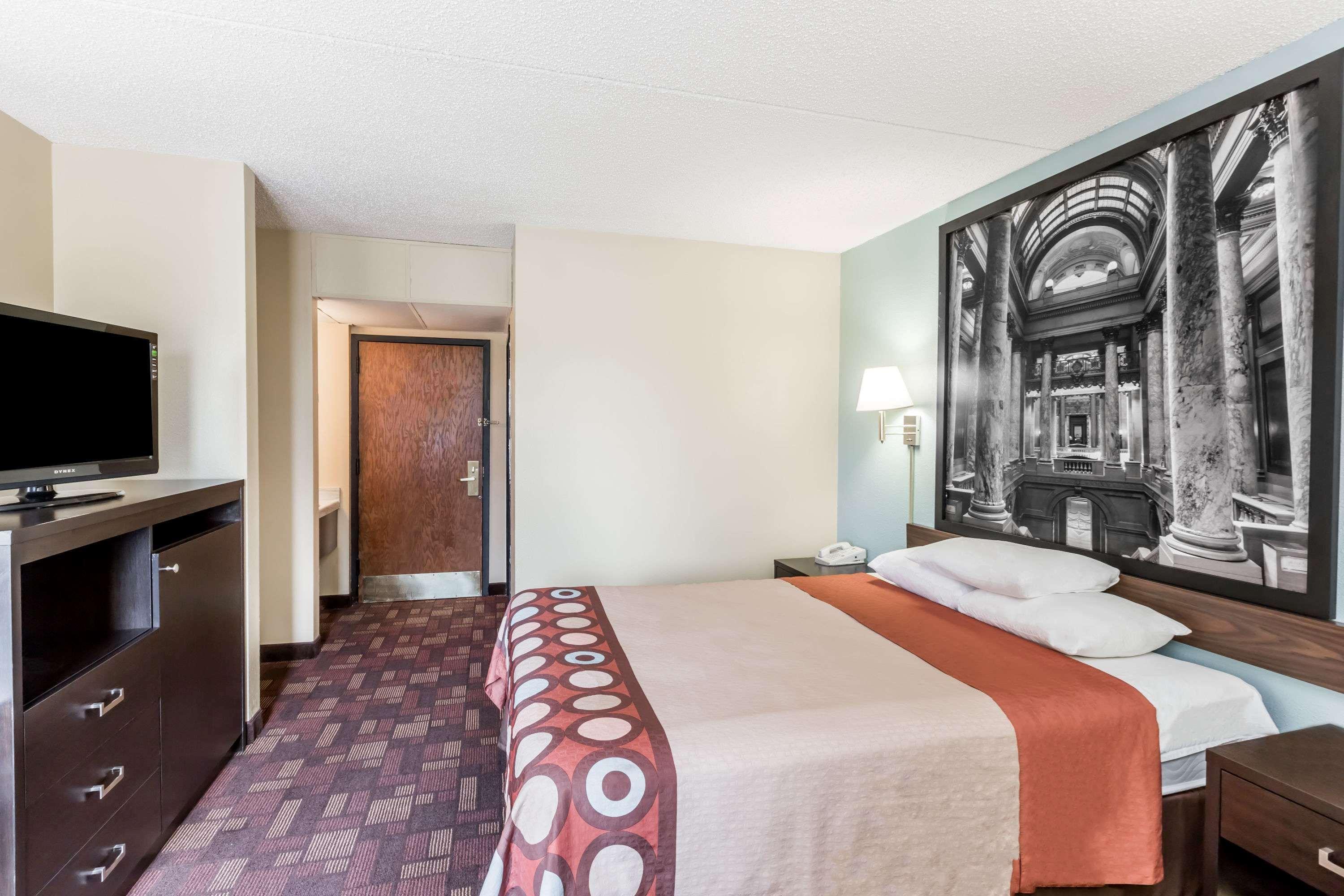 Super 8 By Wyndham Luverne Εξωτερικό φωτογραφία